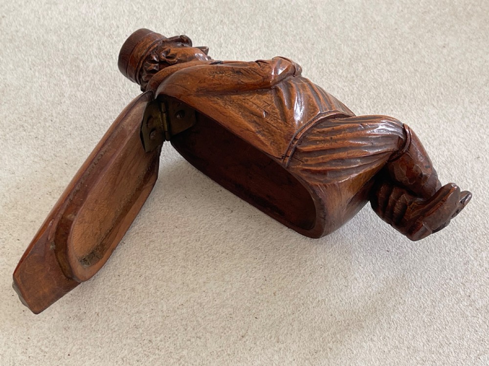 An Antique Figural Snuff Box View V