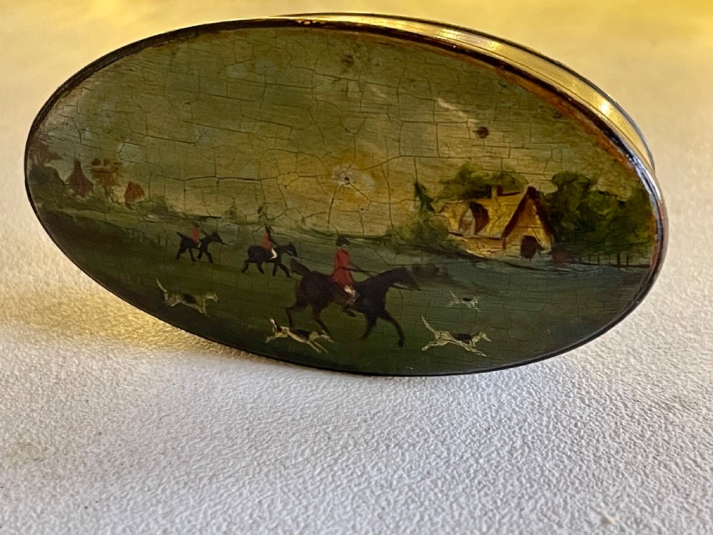 An Antique Horn Snuff Box - with painted hunting scene View III