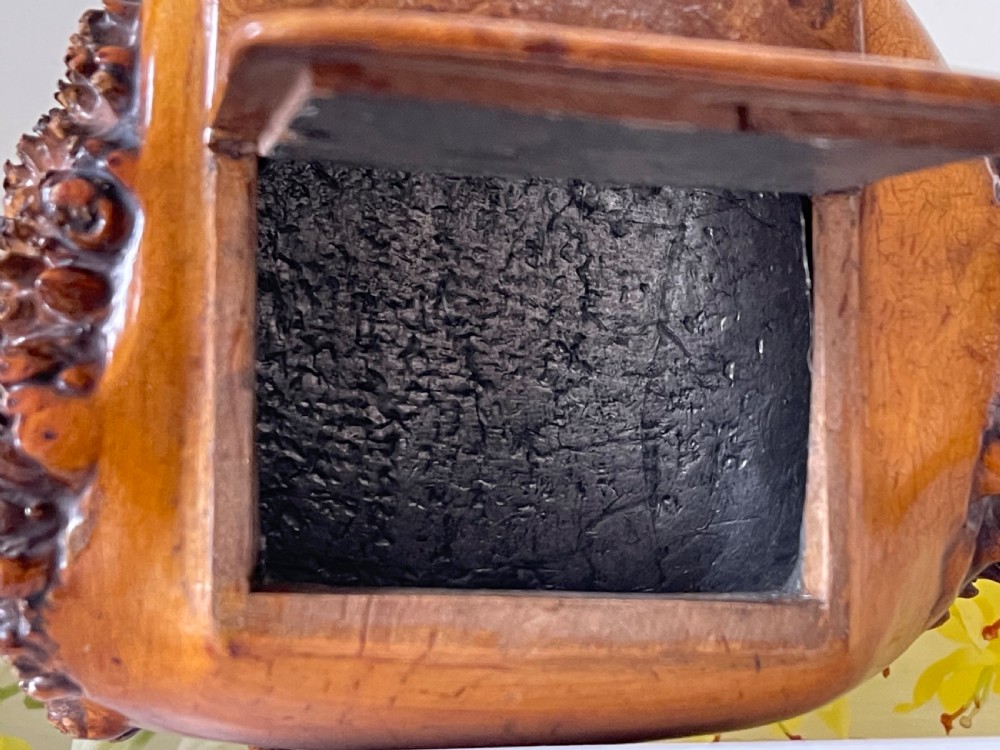 A n Impressive Large Antique  Table Burr Snuff Box View VI