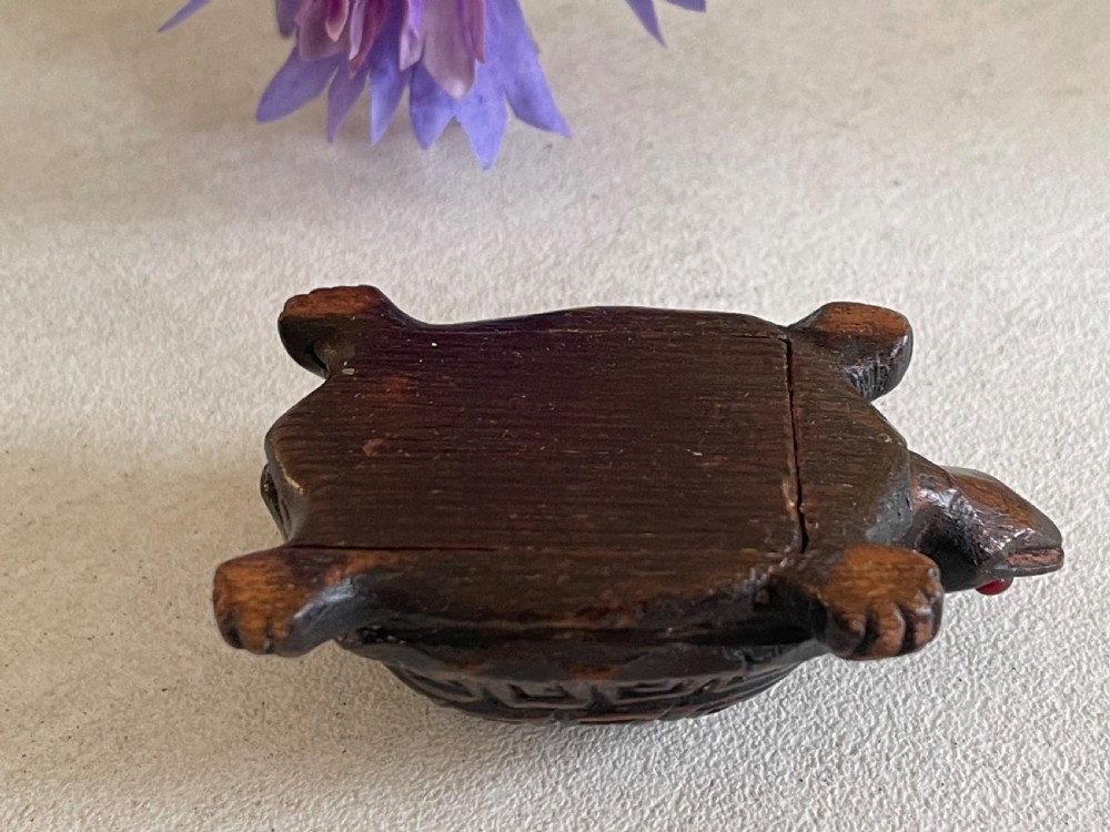 A Rare Antique Tortoise Shaped Snuff Box- with a moving head View II