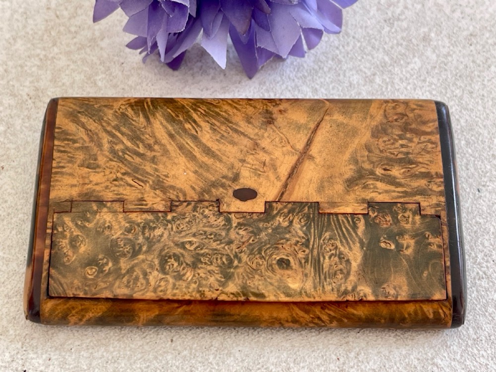 A Double-Sided Opening Snuff Box View III