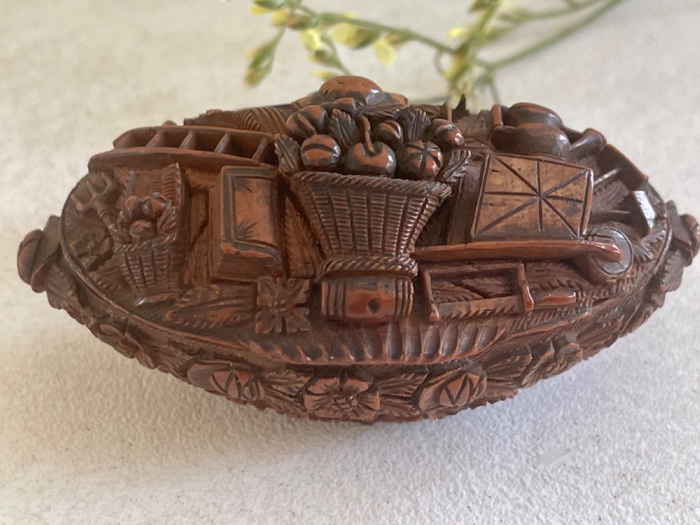 Antique Coquilla Nut Snuff Box - gardening tools