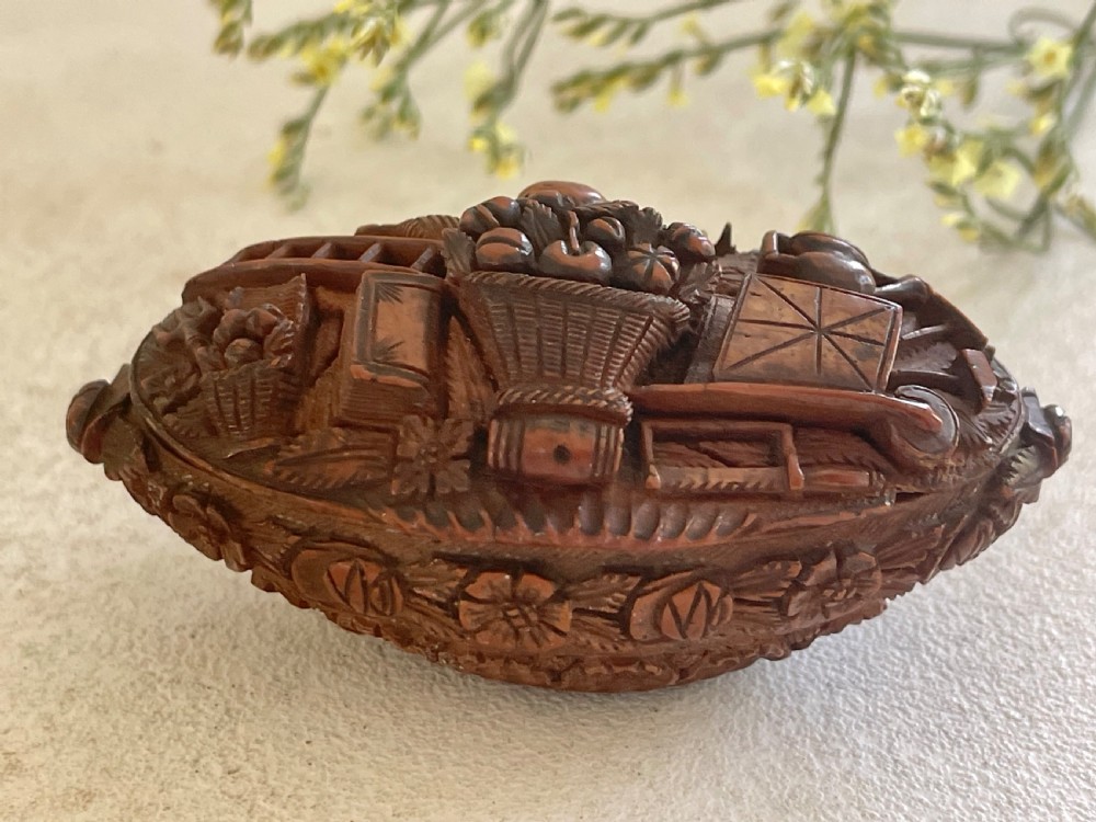 Antique Coquilla Nut Snuff Box - gardening tools View III