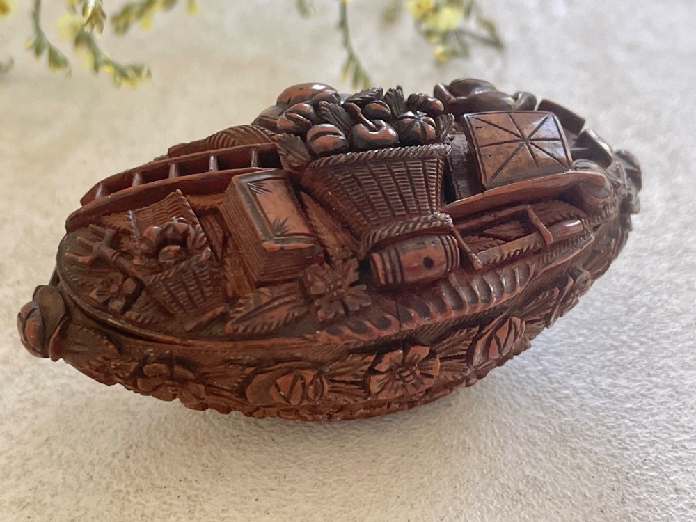 Antique Coquilla Nut Snuff Box - gardening tools View IV