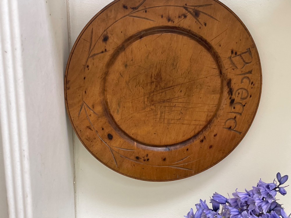 An Antique Treen Bread Board - small size View V