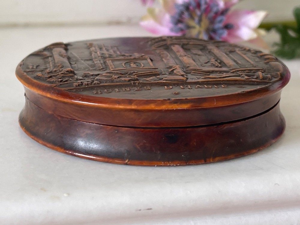An Antique Pressed Wood Snuff Box - entitled  ' Ruines D' Italie' View VI