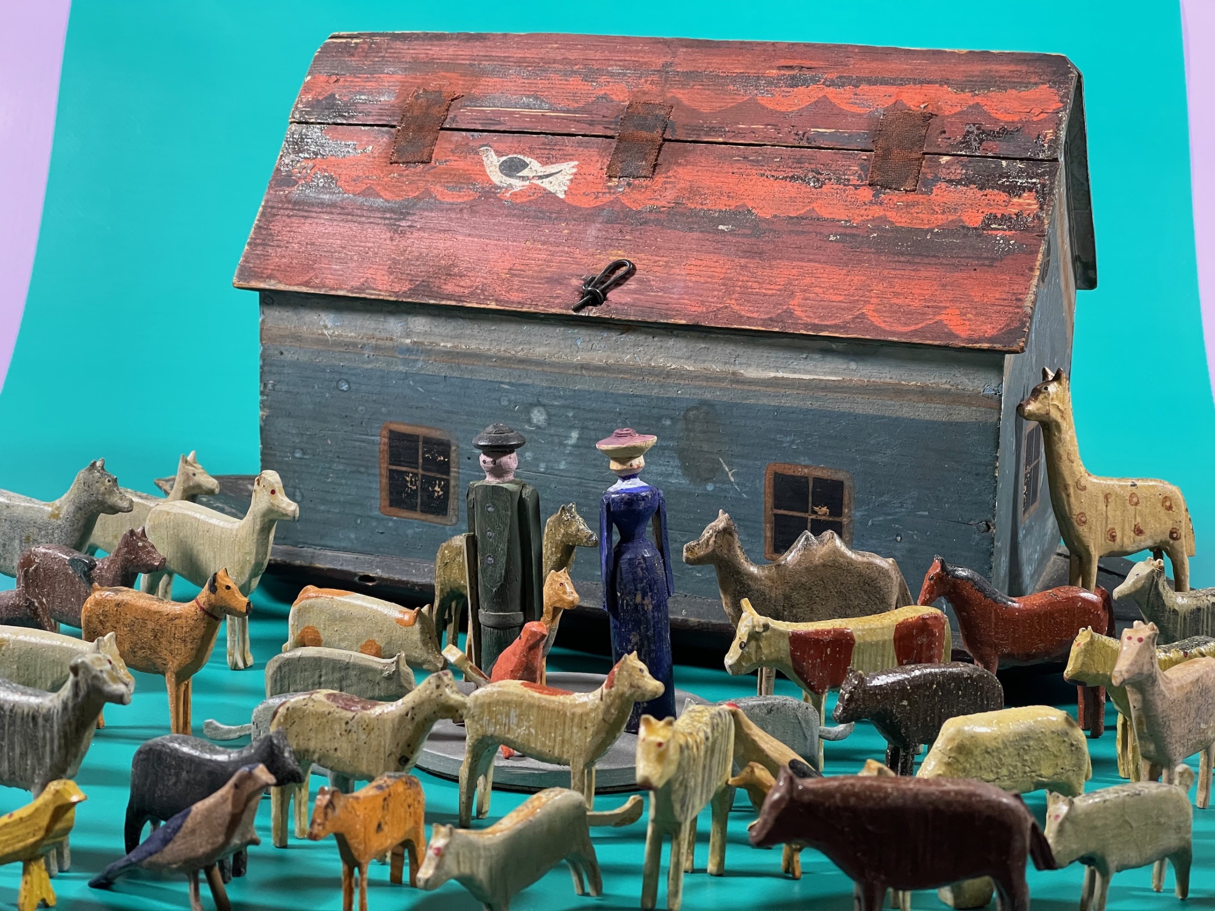 Noah's Ark with 36 Animals and 2 Figurines (19,5 cm/7.7in