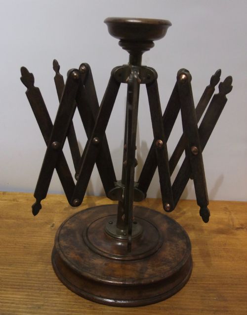 VICTORIAN MAHOGANY WOOL WINDER C1860 - ADDITIONAL PHOTO 1