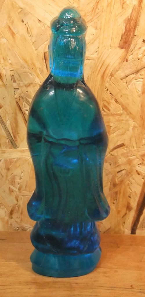LARGE 19TH C TURQUOISE COLOUR PEKING GLASS QUANYIN - ADDITIONAL PHOTO 2