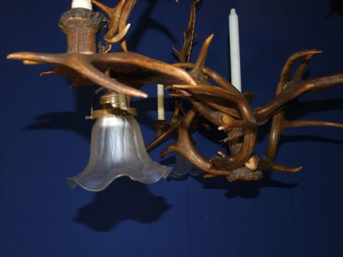 ANTIQUE RED ROE DEER ANTLER TRIANGLE CHANDELIER C 1930'S - ADDITIONAL PHOTO 7
