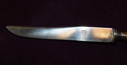 19TH C JAPANESE MEIJI PERIOD KNIFE 'MONKEY STEALING THE MOON' - ADDITIONAL PHOTO 2
