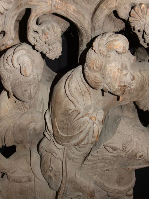 LARGE PAIR OF 17TH C CHINESE CARVED WOODEN CORBELS - ADDITIONAL PHOTO 2