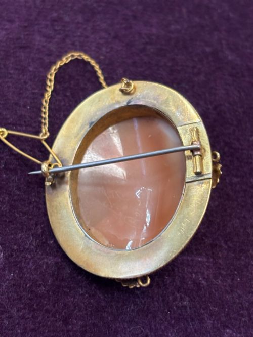 EARLY VICTORIAN BONNIE PRINCE CHARLIE CAMEO IN A 20CT GOLD FRAME - ADDITIONAL PHOTO 3
