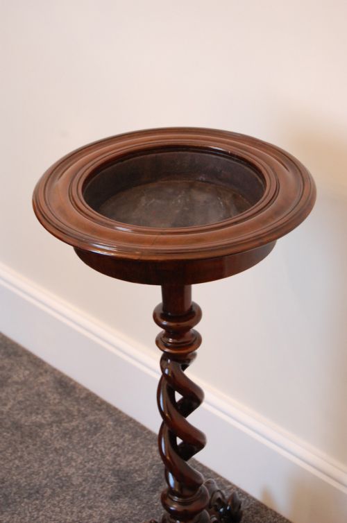 fig 1. Pretty Victorian Jardiniere Stand