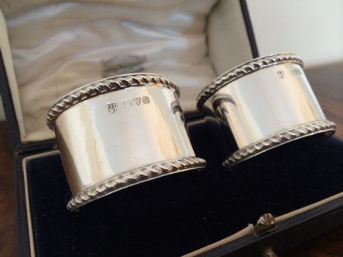 fig 1. Pair of Silver Napkin Rings in Original Case