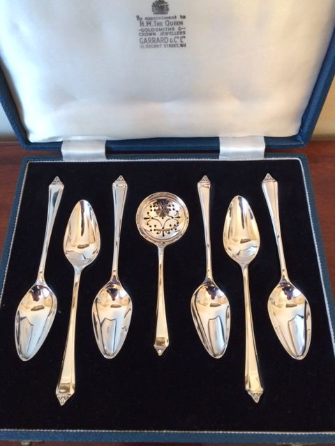 Superb Set of 6 Silver Teaspoons & Sugar Sifter, 1941
