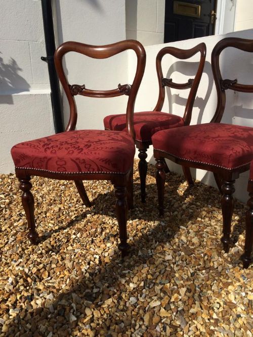 fig 2. Superb Set of Four Victorian Rosewood Dining Chairs