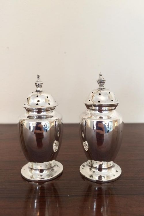 Pair of Pretty Silver Pepperettes, 1903