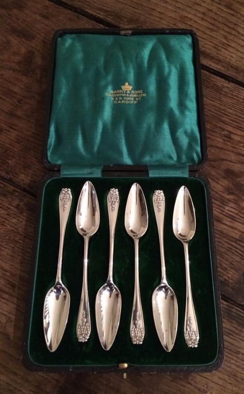 Good Set of Six Silver Grapefruit Spoons, 1913