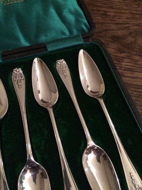 fig 2. Good Set of Six Silver Grapefruit Spoons, 1913