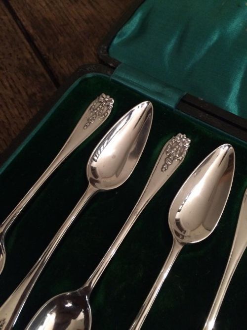 fig 3. Good Set of Six Silver Grapefruit Spoons, 1913