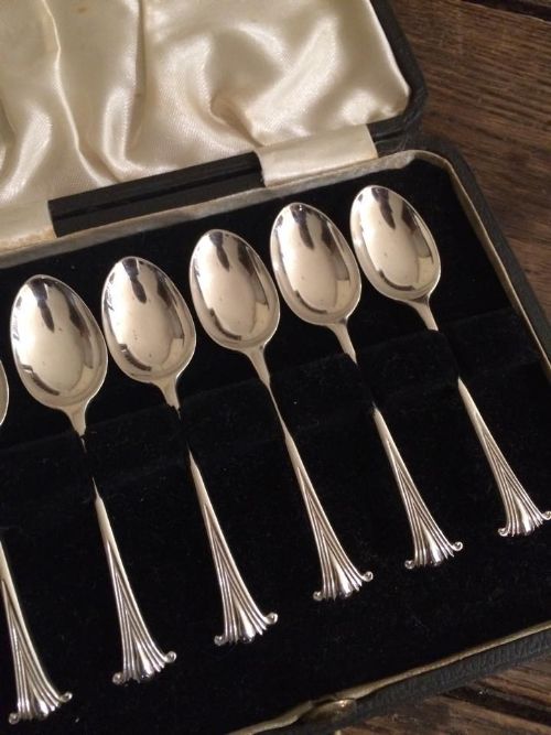 fig 1. Six Victorian Silver Tea Spoons, London 1899