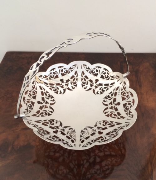 Pretty Silver Bon Bon Dish/basket