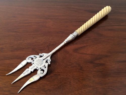 Edwardian Silver Bread Fork, Hilliard & Thomason, 1904.
