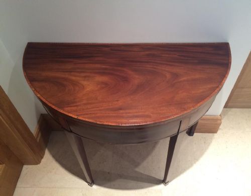 fig 1. Georgian Mahogany Tea Table