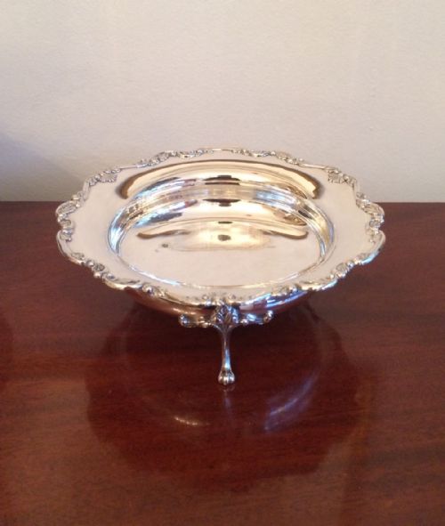 Solid Silver Fruit Bowl by Cooper Brothers, Hallmarked Sheffield 1927 (401 Grams)