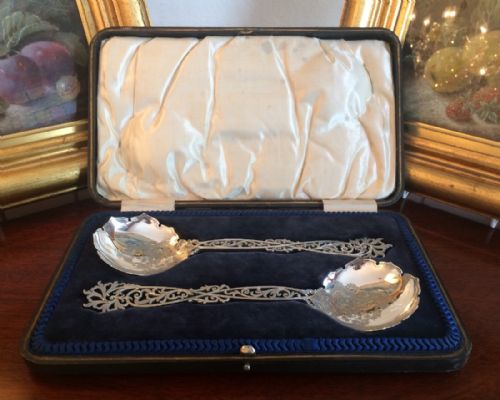 Pair of Edwardian Silver Spoons, Hallmarked Sheffield 1907