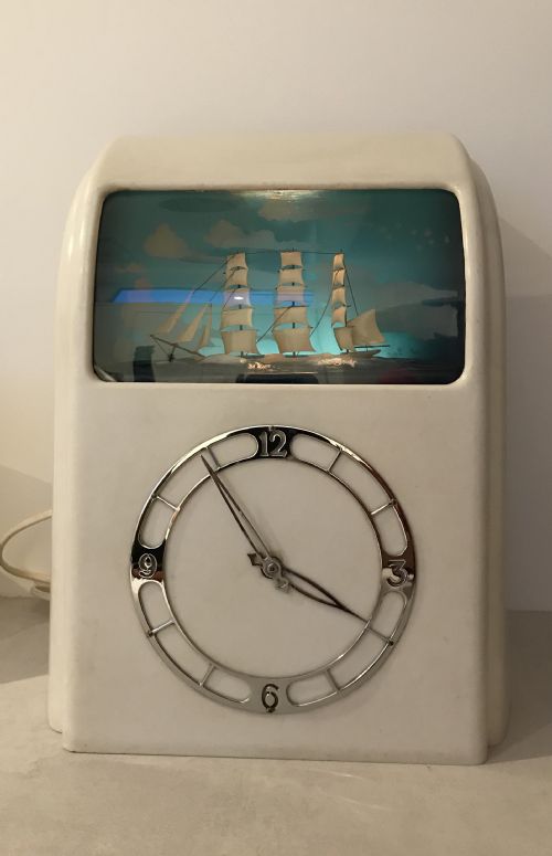 fig 1. Art Deco Vitascope Clock