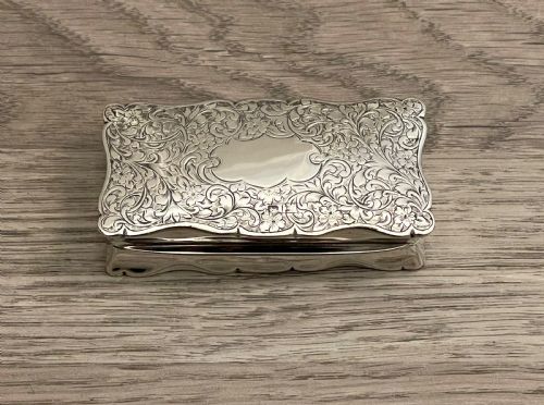 Edwardian Solid Silver Snuff Box by Walker & Hall