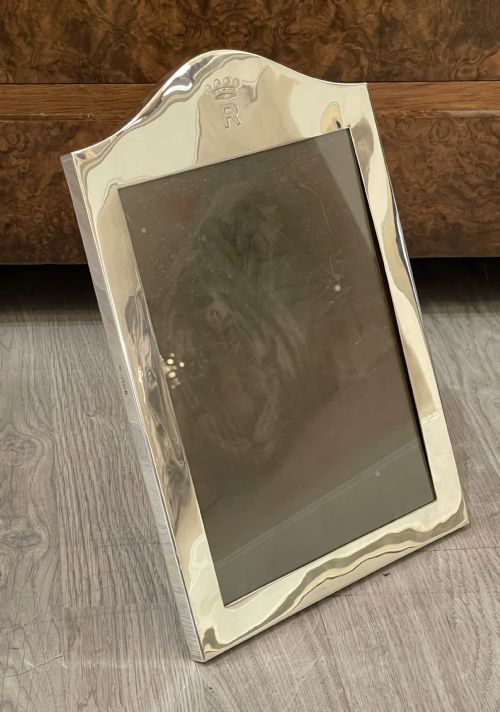 Quality George V Silver Photograph Frame, Coronet of Baron