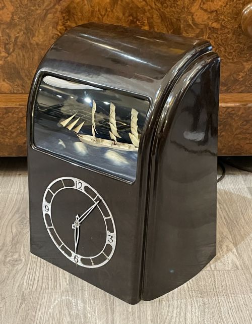 fig 1. Art Deco Clock by Vitascope Industries