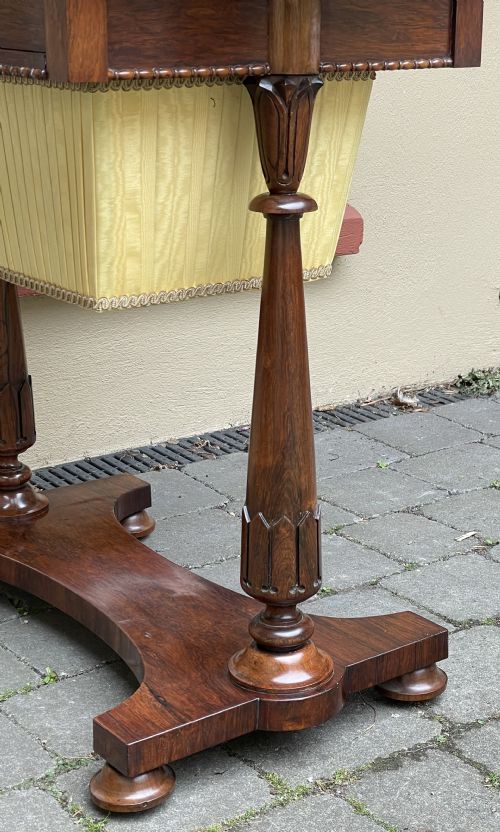 EARLY VICTORIAN ROSEWOOD SEWING TABLE MANNER OF GILLOWS - ADDITIONAL PHOTO 4