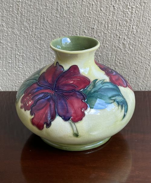 Moorcroft Squat Vase Hibiscus Pattern on Yellow Background