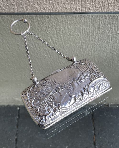 VERY ATTRACTIVE SILVER LADIES PURSE