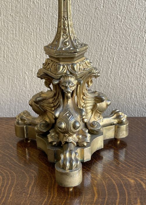 EARLY 20TH CENTURY ORMOLU TABLE LAMP - ADDITIONAL PHOTO 1