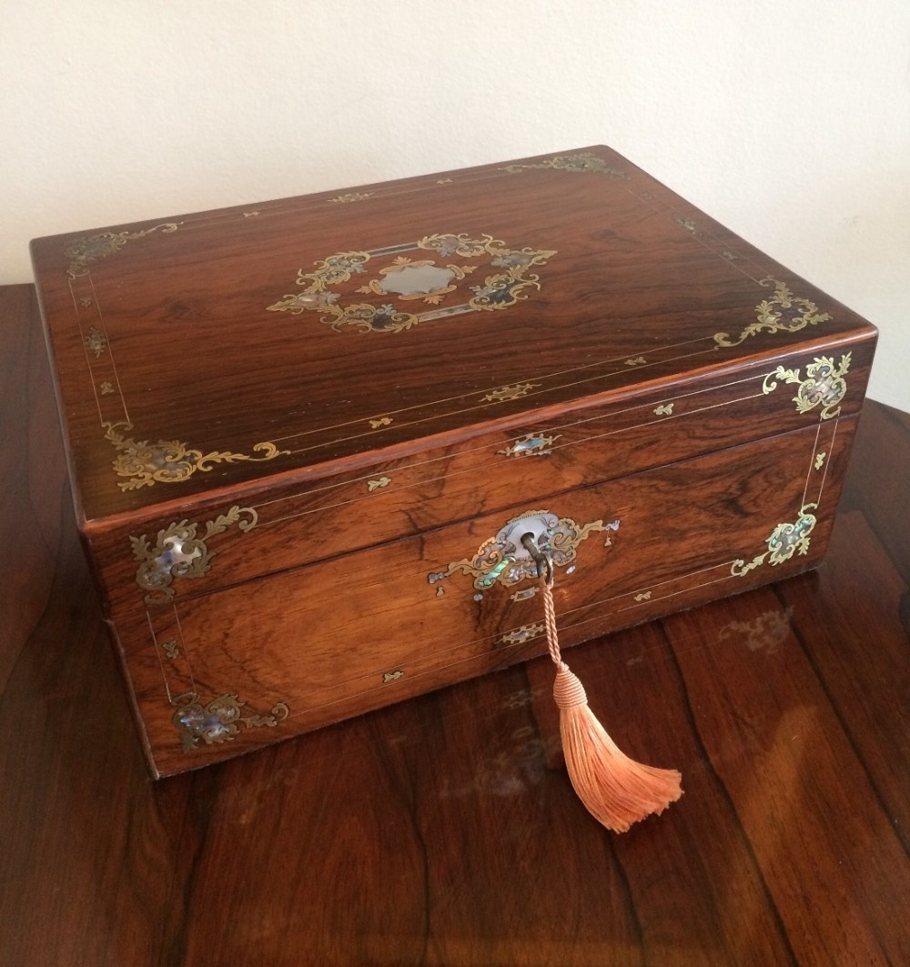 Victorian rosewood jewellery or keepsakes box