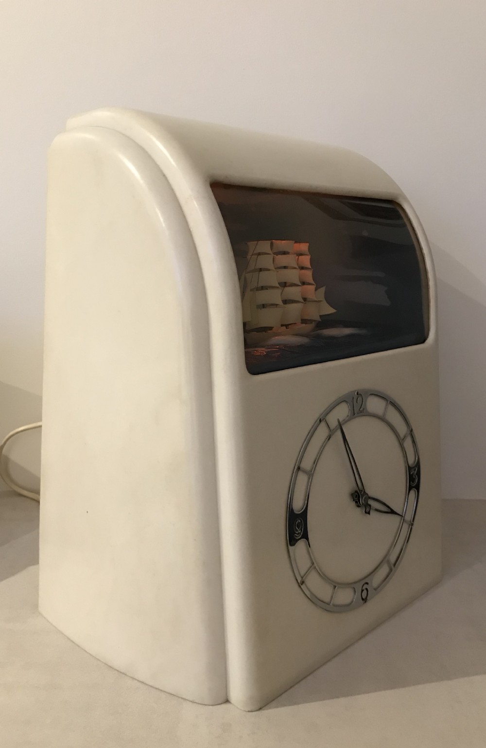 Art Deco Vitascope Clock View V