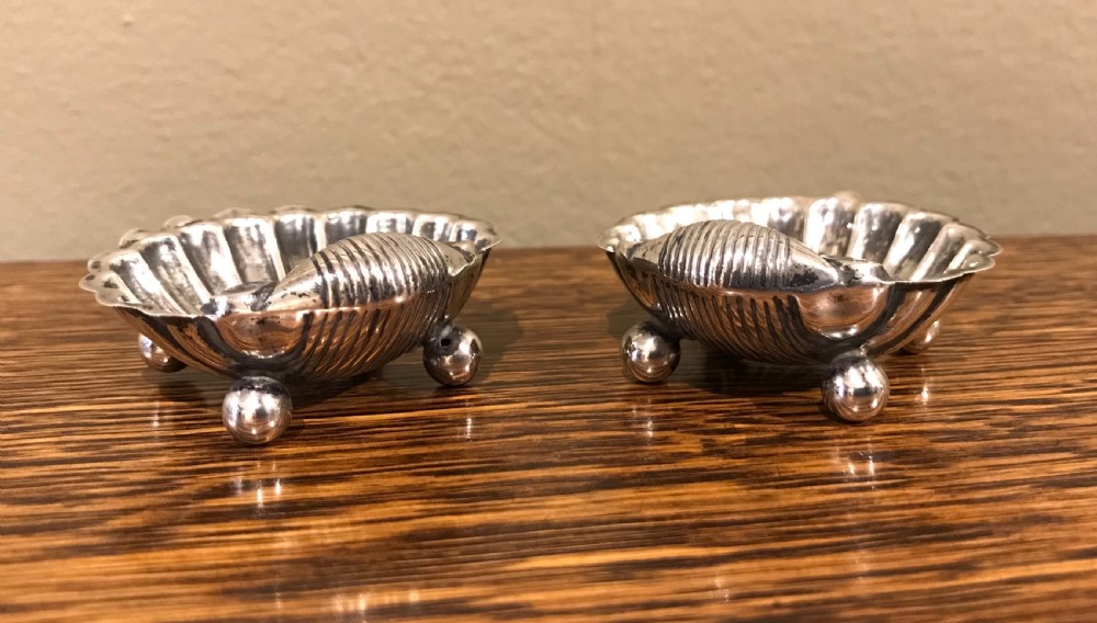 Pair of Victorian Silver Shell Dishes View III