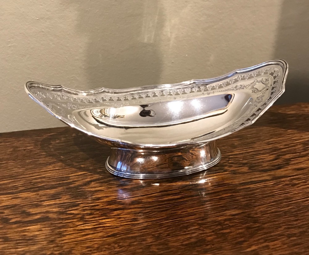 Attractive George III Style Silver Bon Bon Dish, 1891 View II