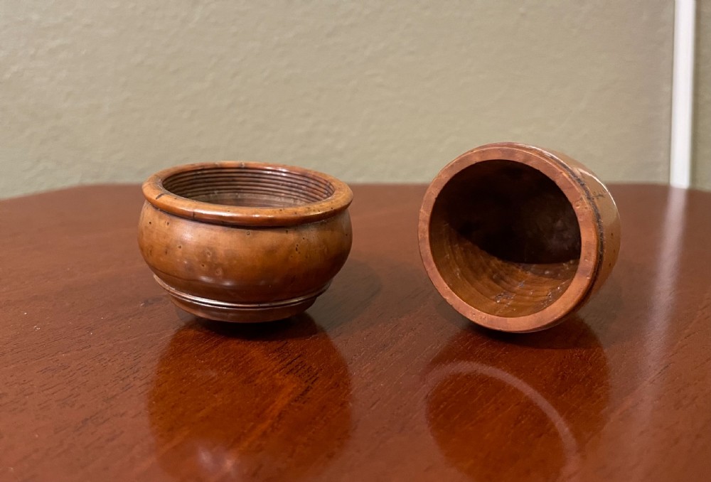 Quality Georgian Coquilla nut box in the form of an acorn. View IV