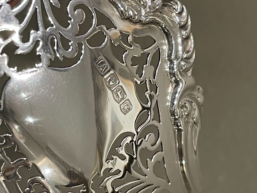 George V Silver Basket by Atkin Brothers, hallmarked Sheffield 1920 View VI