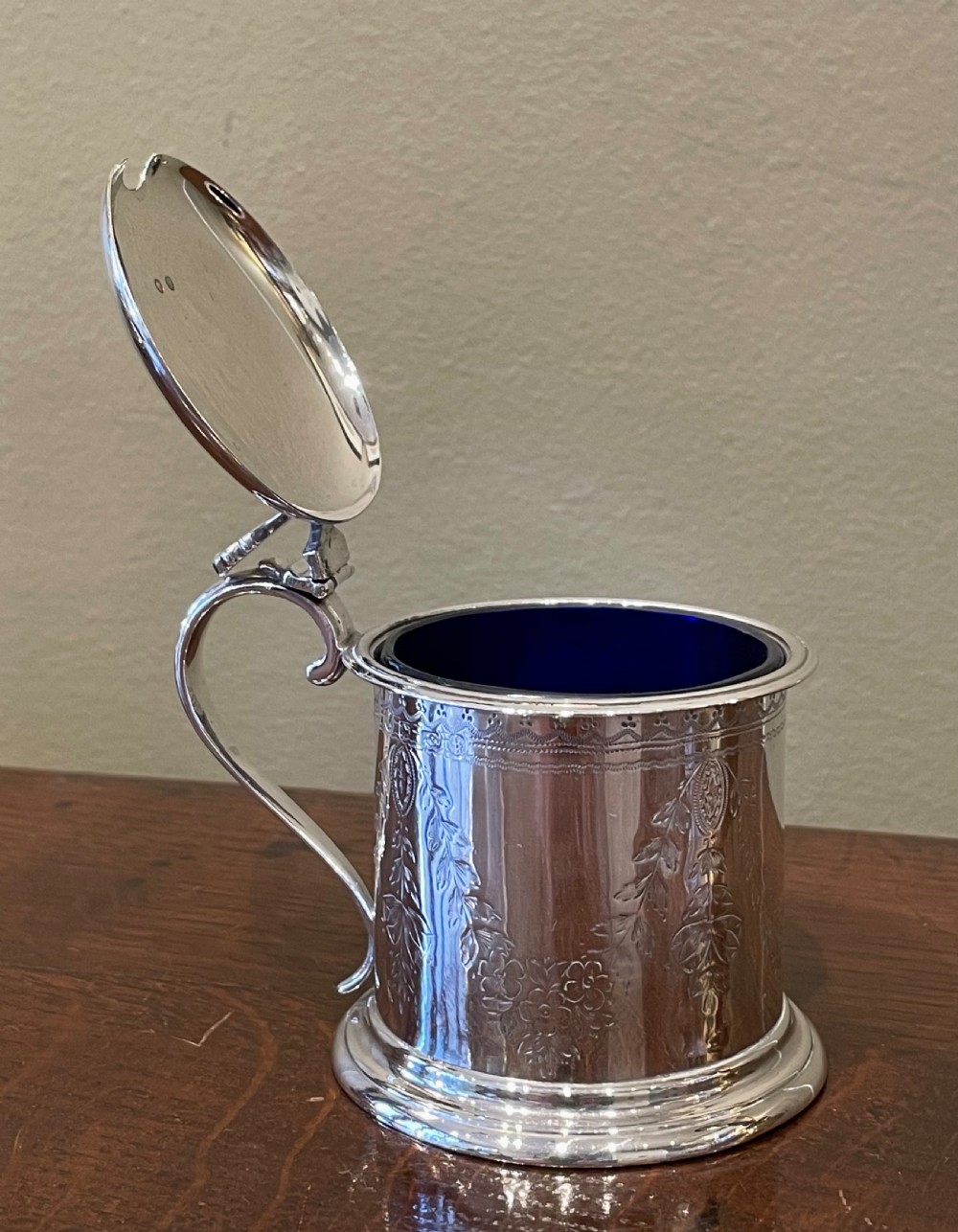 Large Victorian Drum Mustard by Frederick Elkington  View V