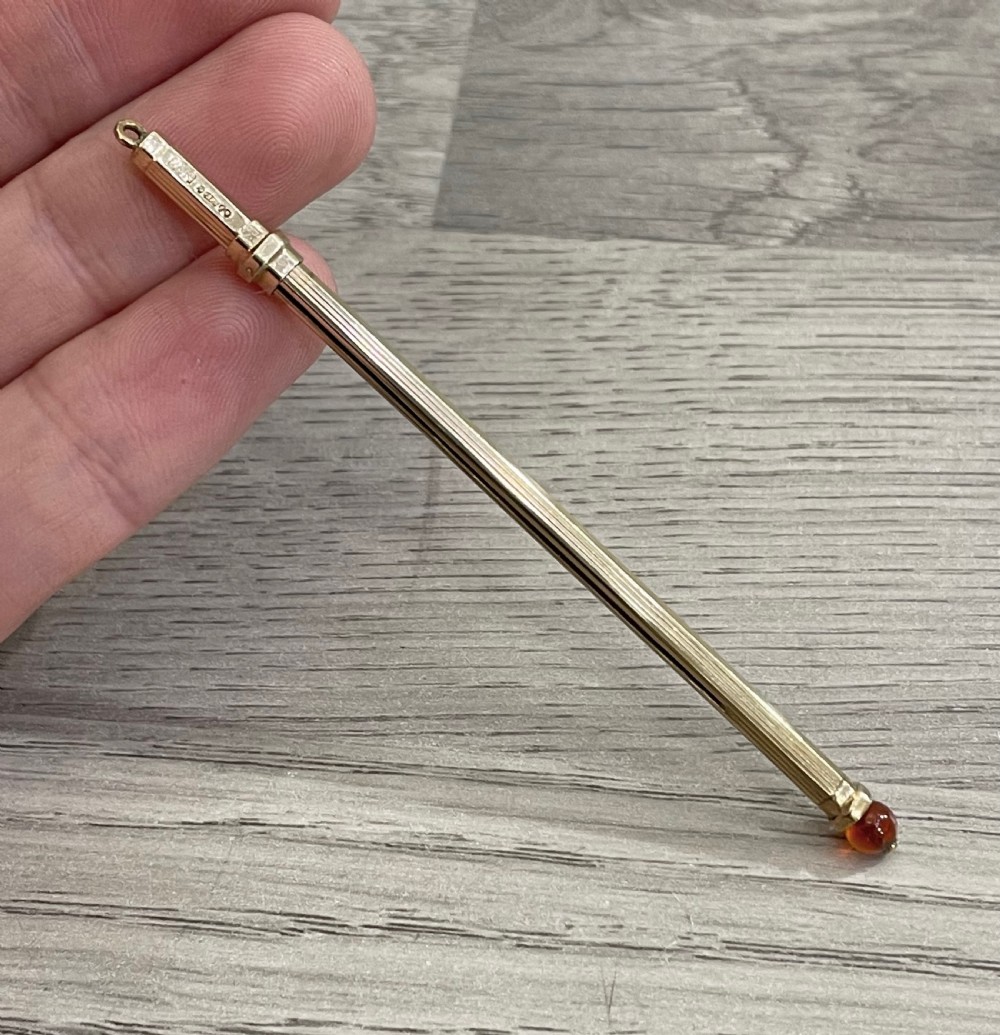 A good 9ct Gold Cocktail Stirrer Swizzle Stick