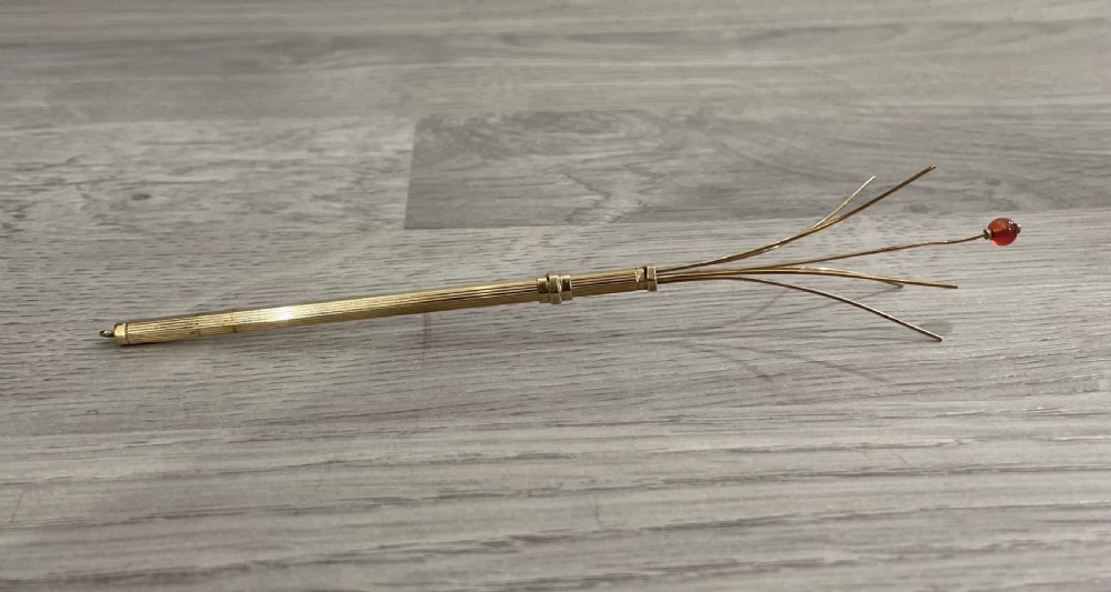 A good 9ct Gold Cocktail Stirrer Swizzle Stick View II