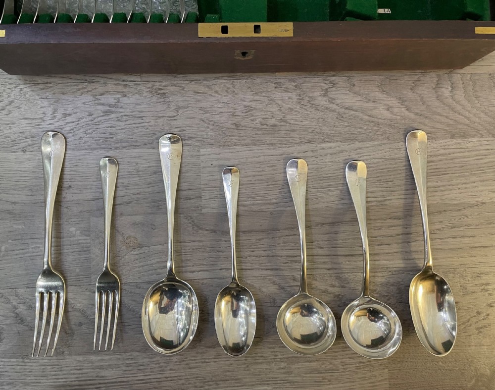 George V Solid Silver Canteen for Twelve People View III
