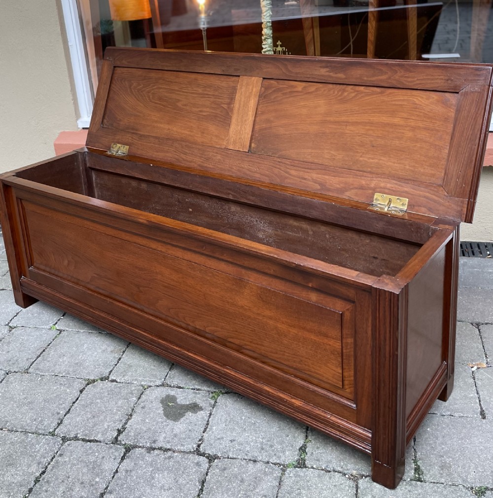 Victorian Mahogany Ottoman Window Seat by Gillows View X